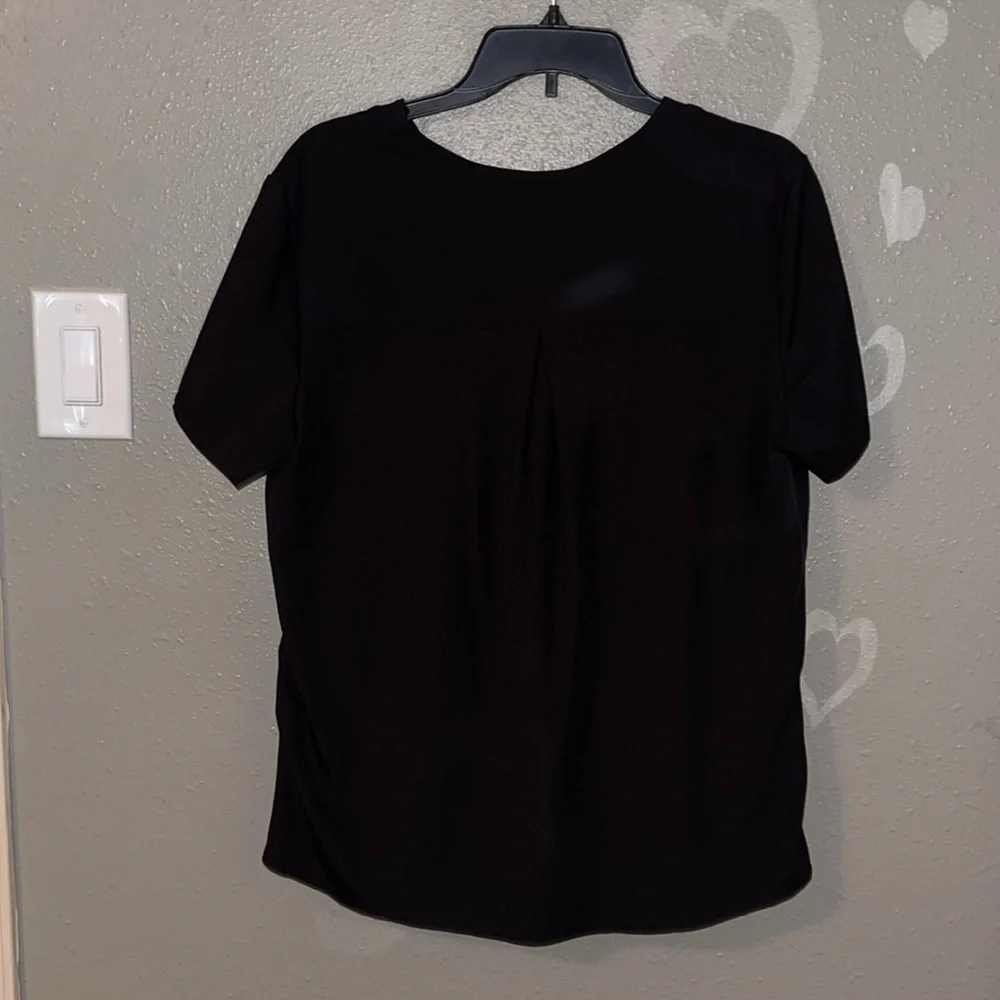 MED Couture Black Scrub Top - Picture 4 of 6